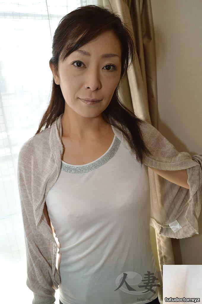 Come and see a mature MILF · photo 2 of 13
