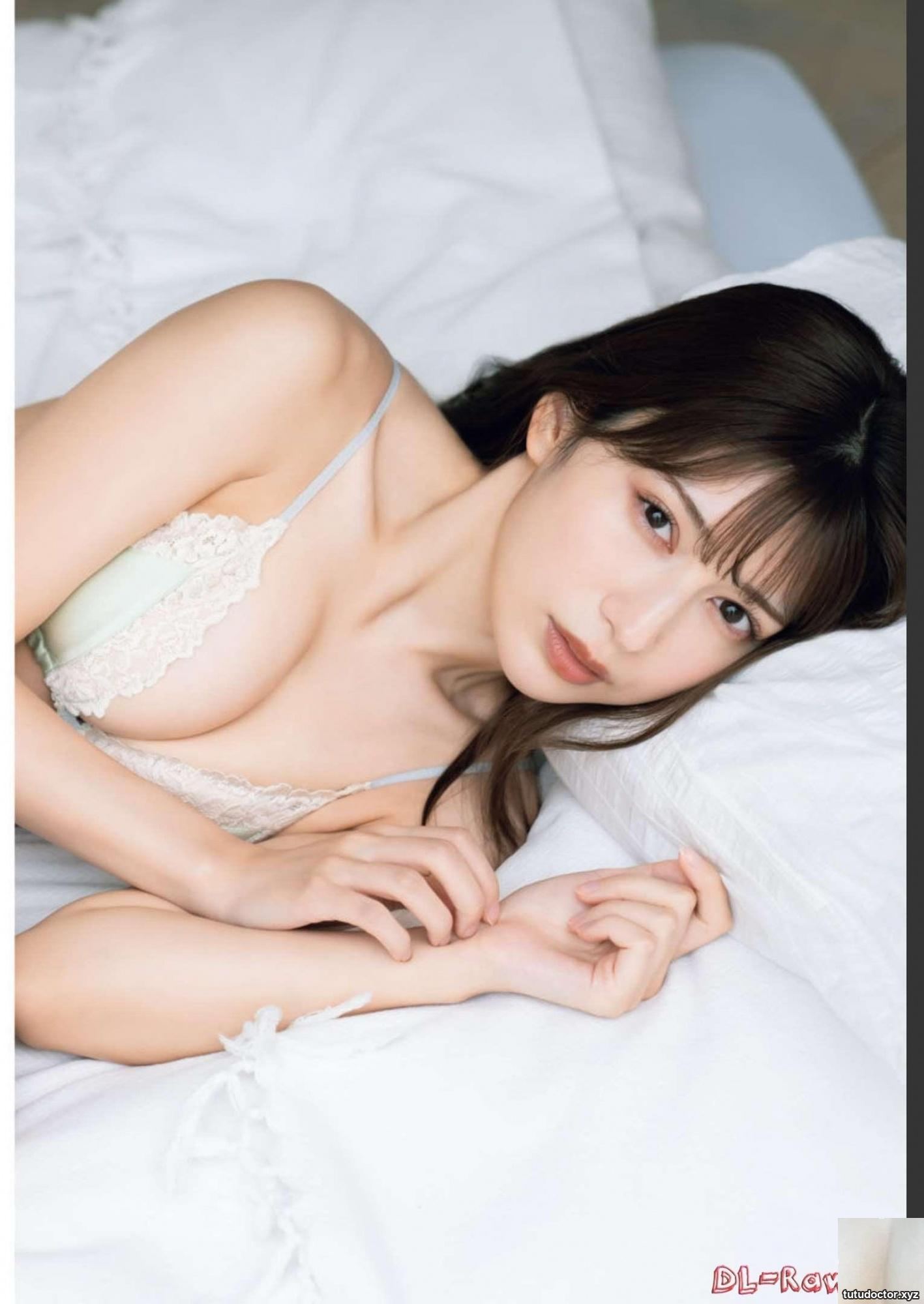 The photo queen is so hot that she has released the ban on · photo 3 of 4