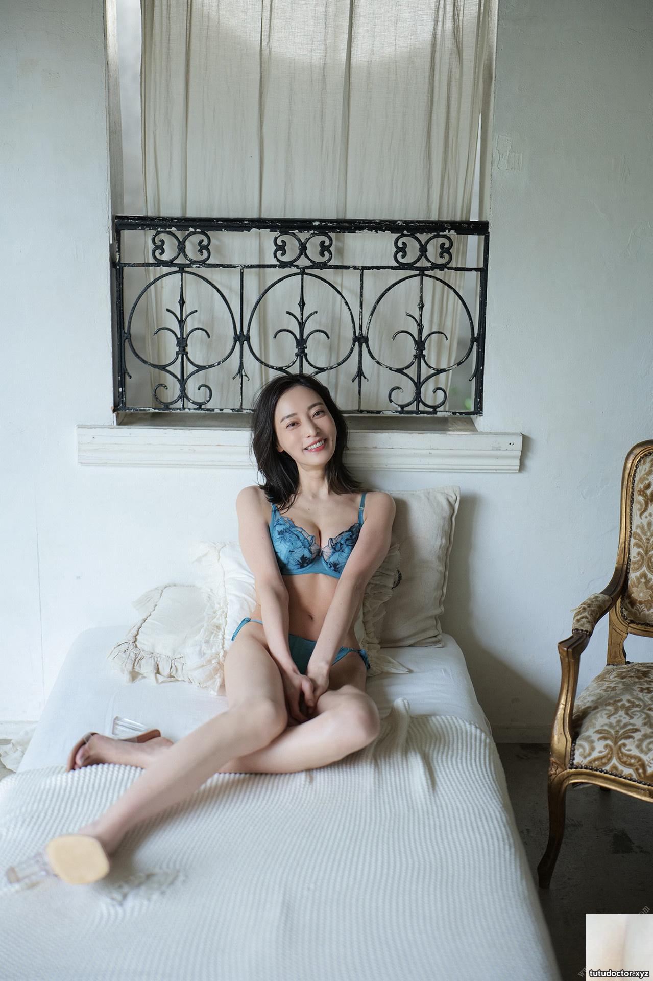 Breast waves are coming! All the eye-catching pictures are · photo 5 of 6