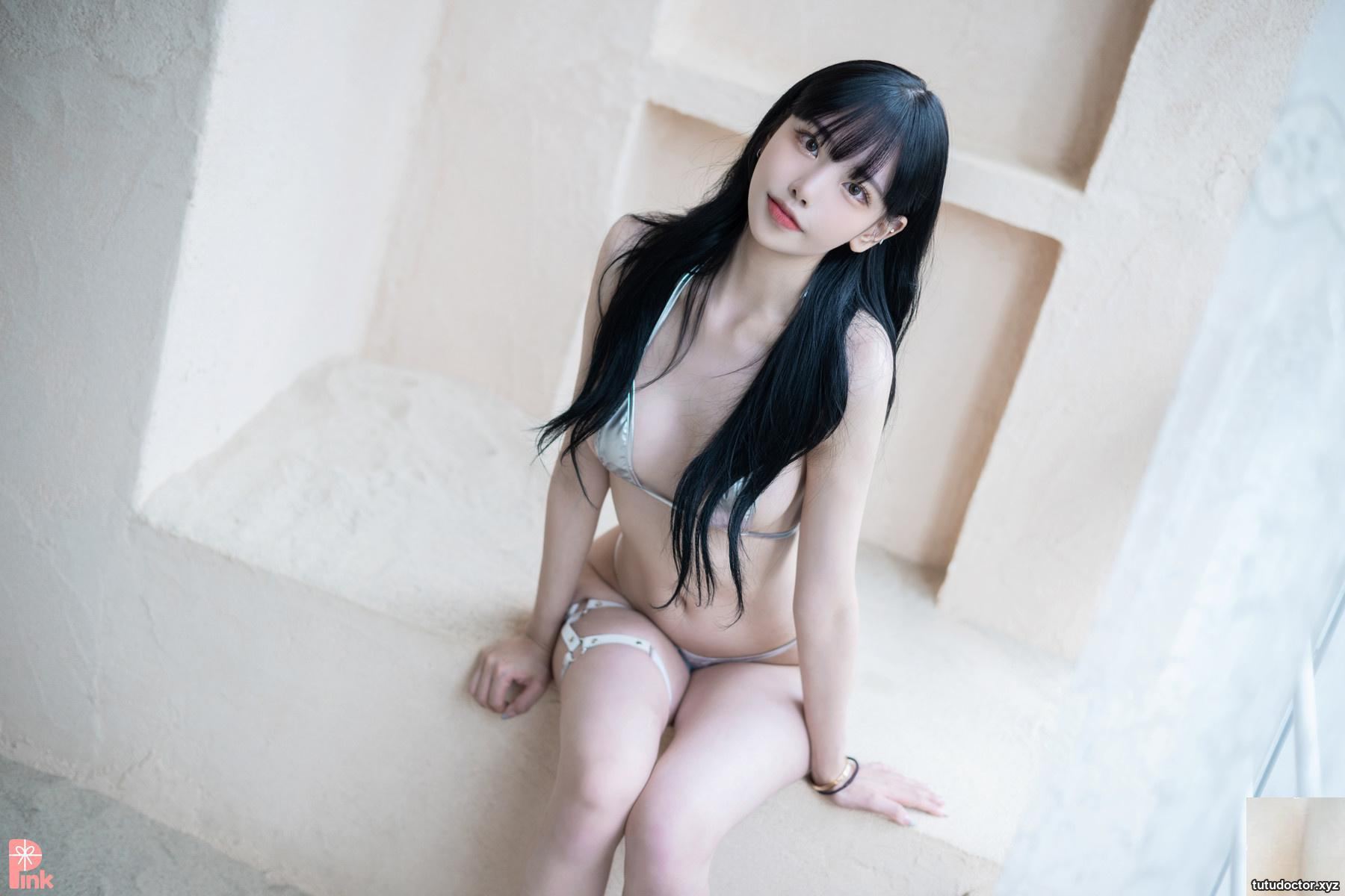 The cute Korean girl next door turns out to be so big… · photo 18 of 31