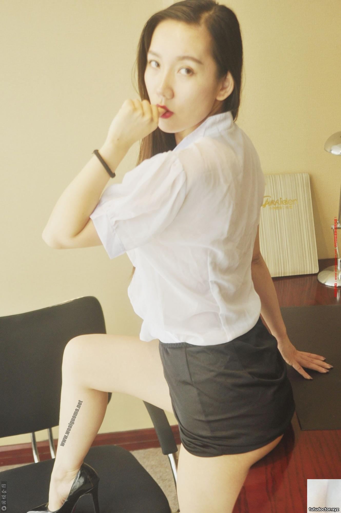 XiuRen beautiful model Ai Jingxiang private shooting pt.1 · photo 32 of 50