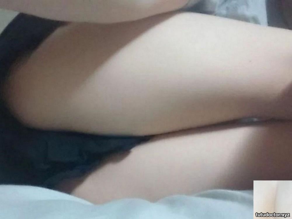 (Collected from the Internet) The young school girl is developing well (11P)