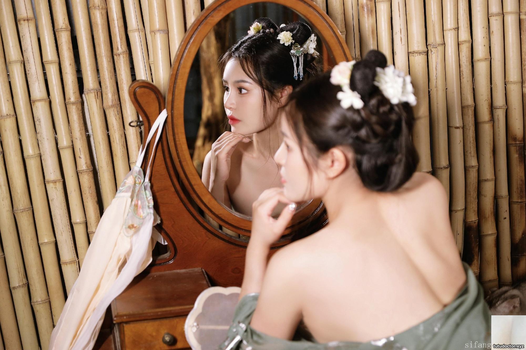 Tao Nuanjiang is enchanting and pregnant with jade · photo 7 of 17