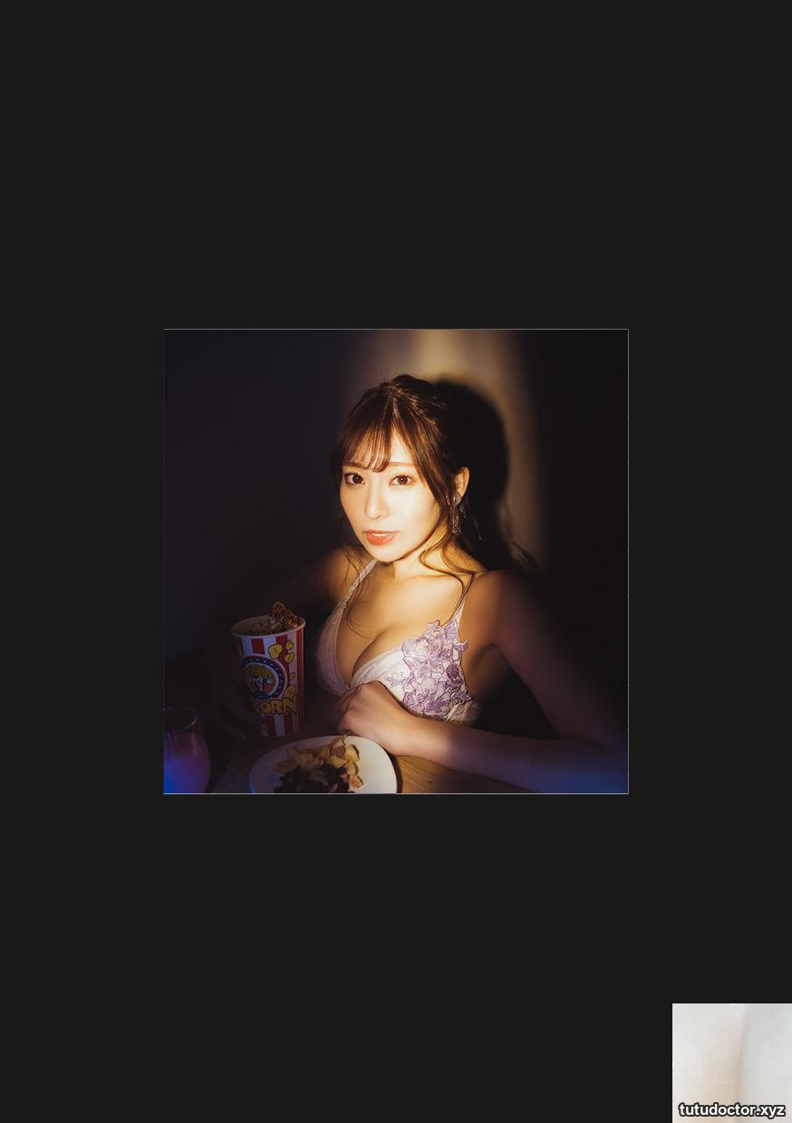 The looks and figure are amazing Absolute Domain Spring · photo 2 of 5