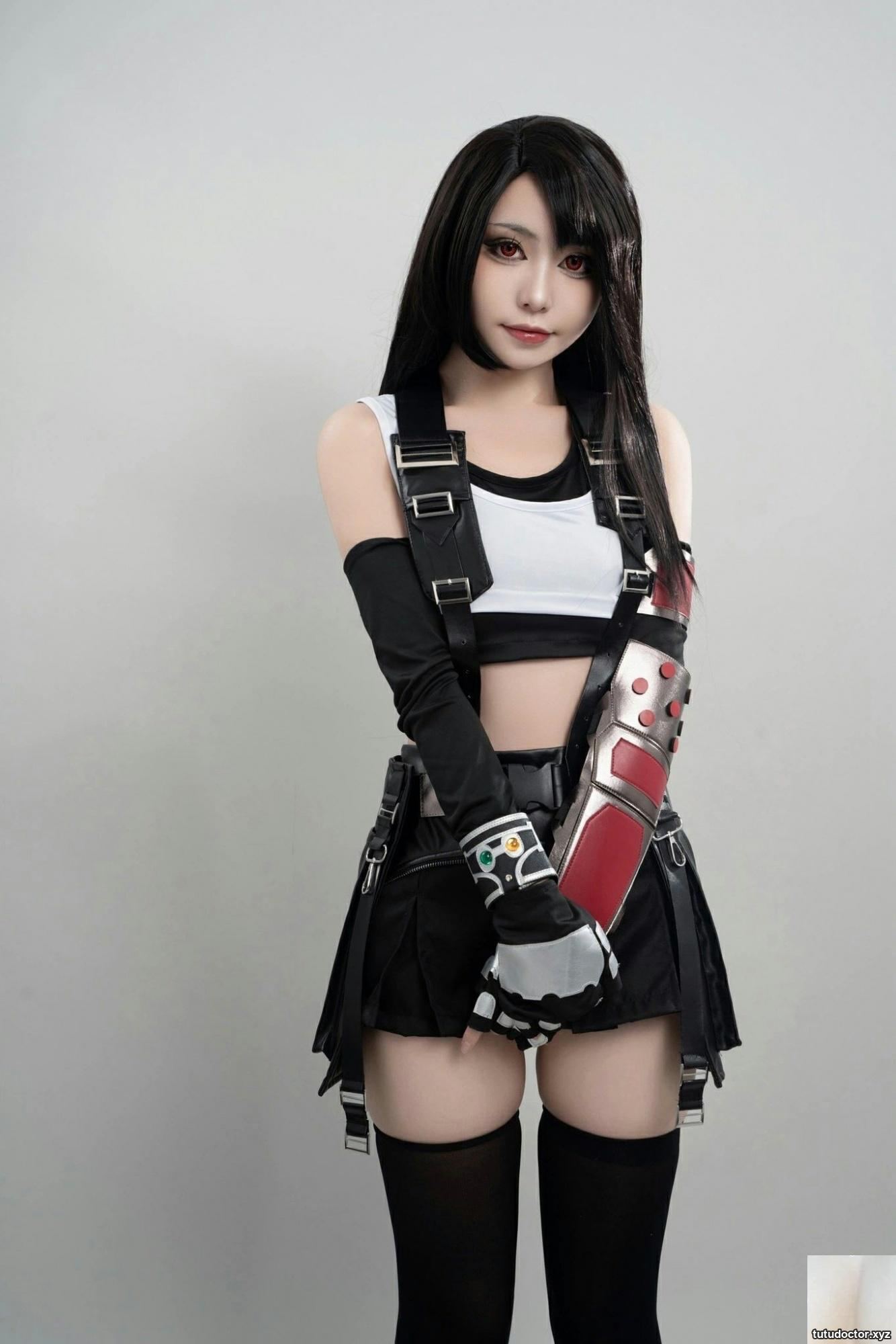 Explosive Girl Meow Kat – Final Fantasy 7 Tifa · photo 4 of 14