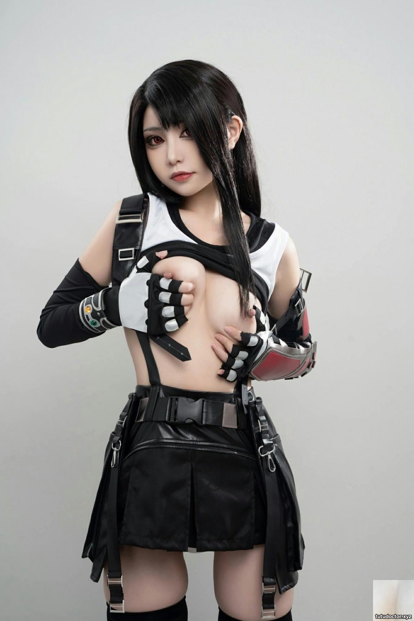 Explosive Girl Meow Kat – Final Fantasy 7 Tifa · photo 12 of 14