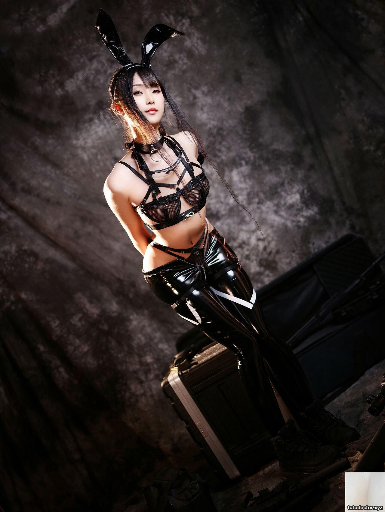 Xiao Meiyan – Game Over · photo 2 of 12