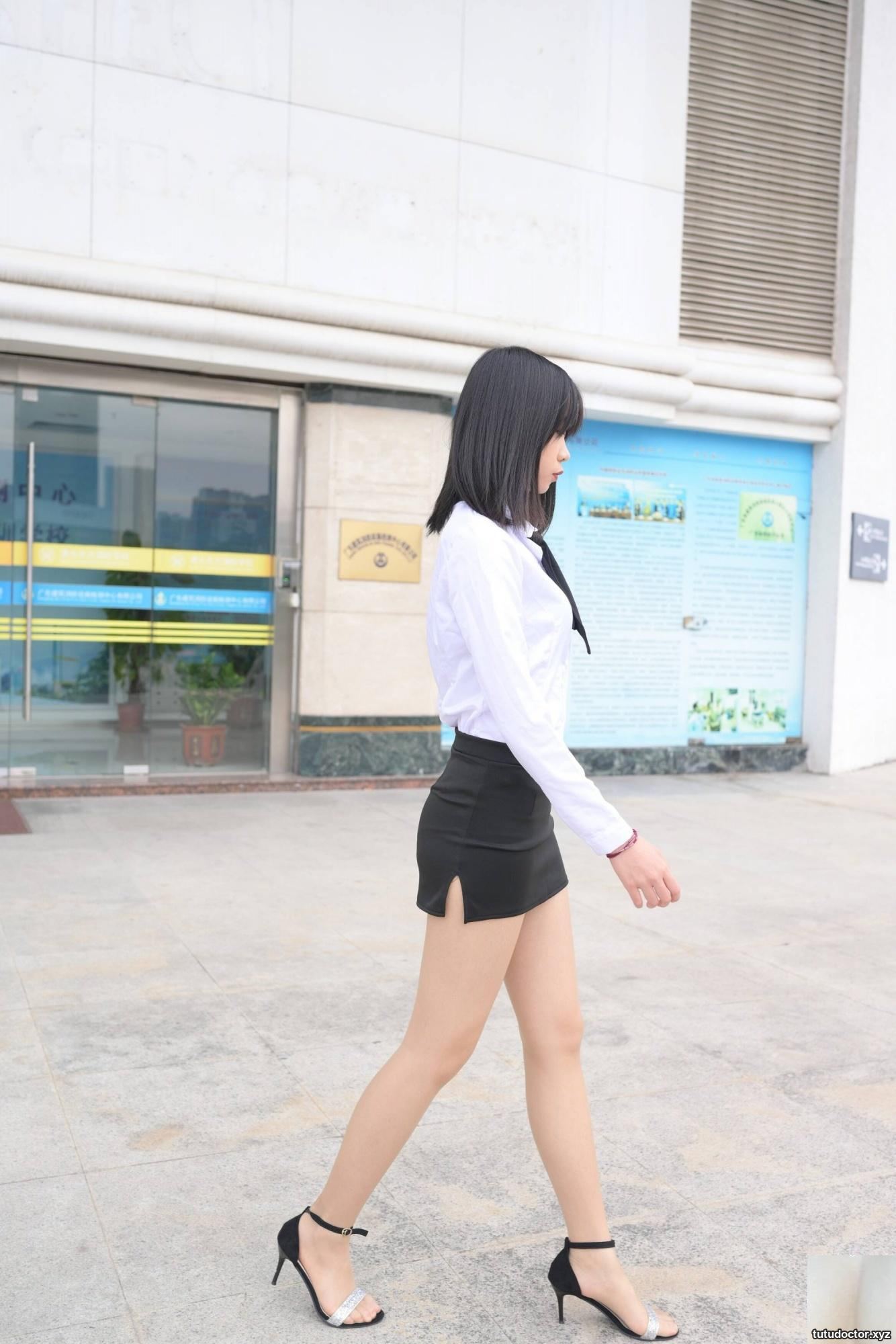 Chengsheng Street Photography Mall sells beautiful womens · photo 15 of 26