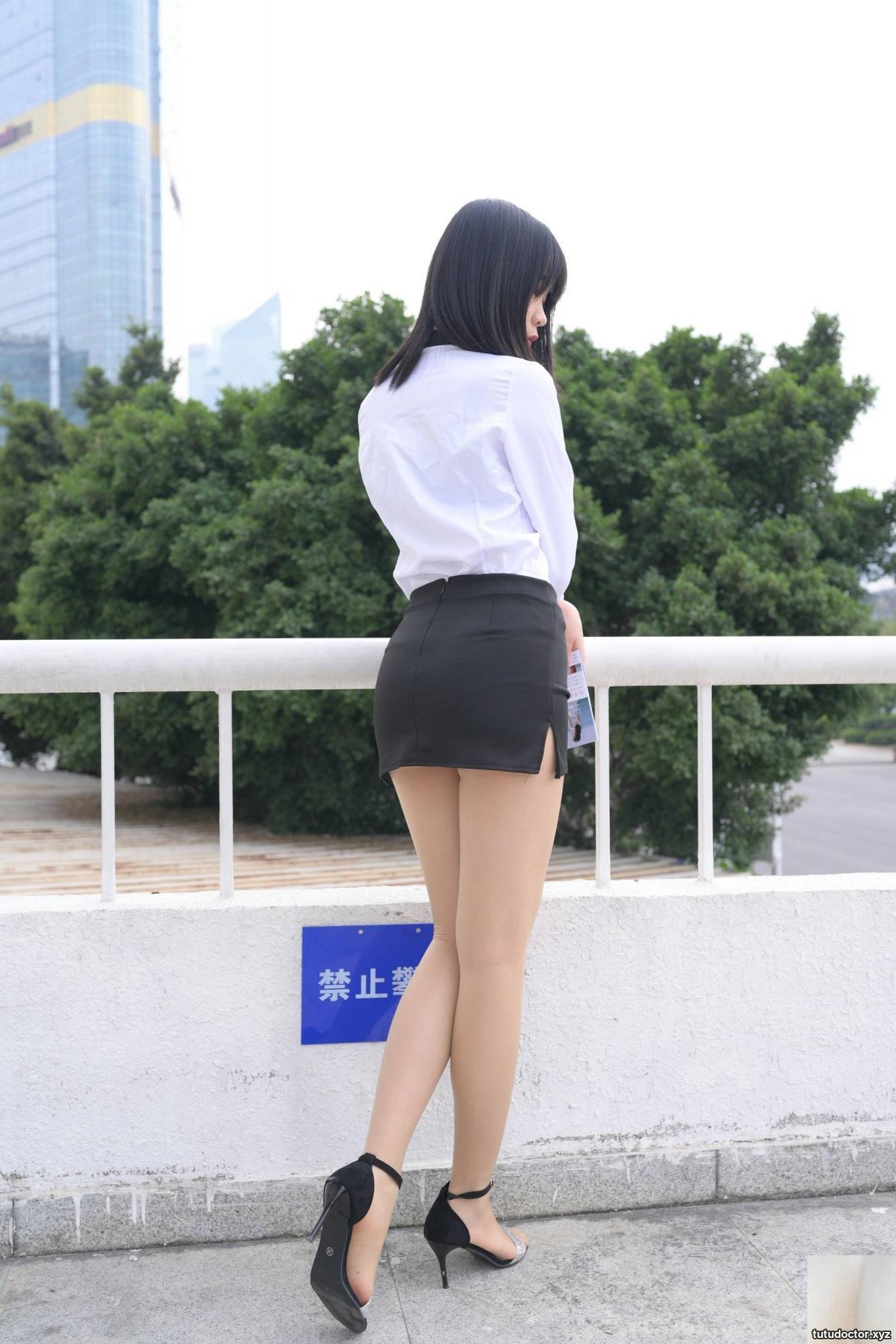 Chengsheng Street Photography Mall sells beautiful womens · photo 17 of 26