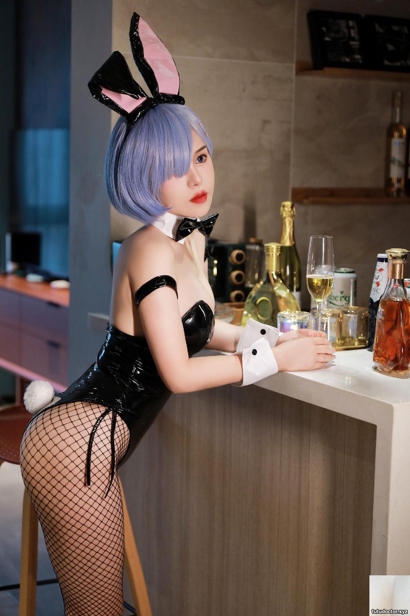Tao Nuanjiang Rem Bunny Girl · photo 5 of 14