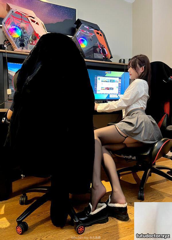 Its AZhu E-Sports Room Bondage · photo 3 of 7