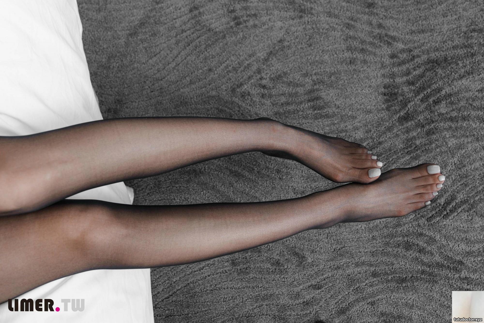 Yuwei goddess Jalys perfect long-legged black stocking OL · photo 14 of 18