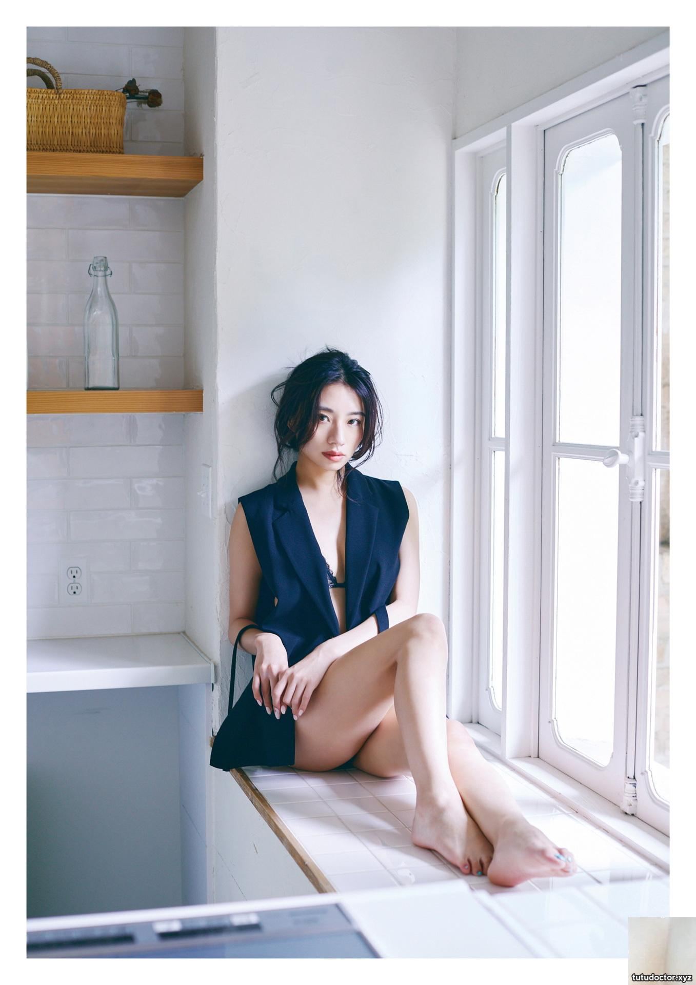 Fumina Suzuki H Cup, miniskirt vol.2 Complete Edition · photo 9 of 26