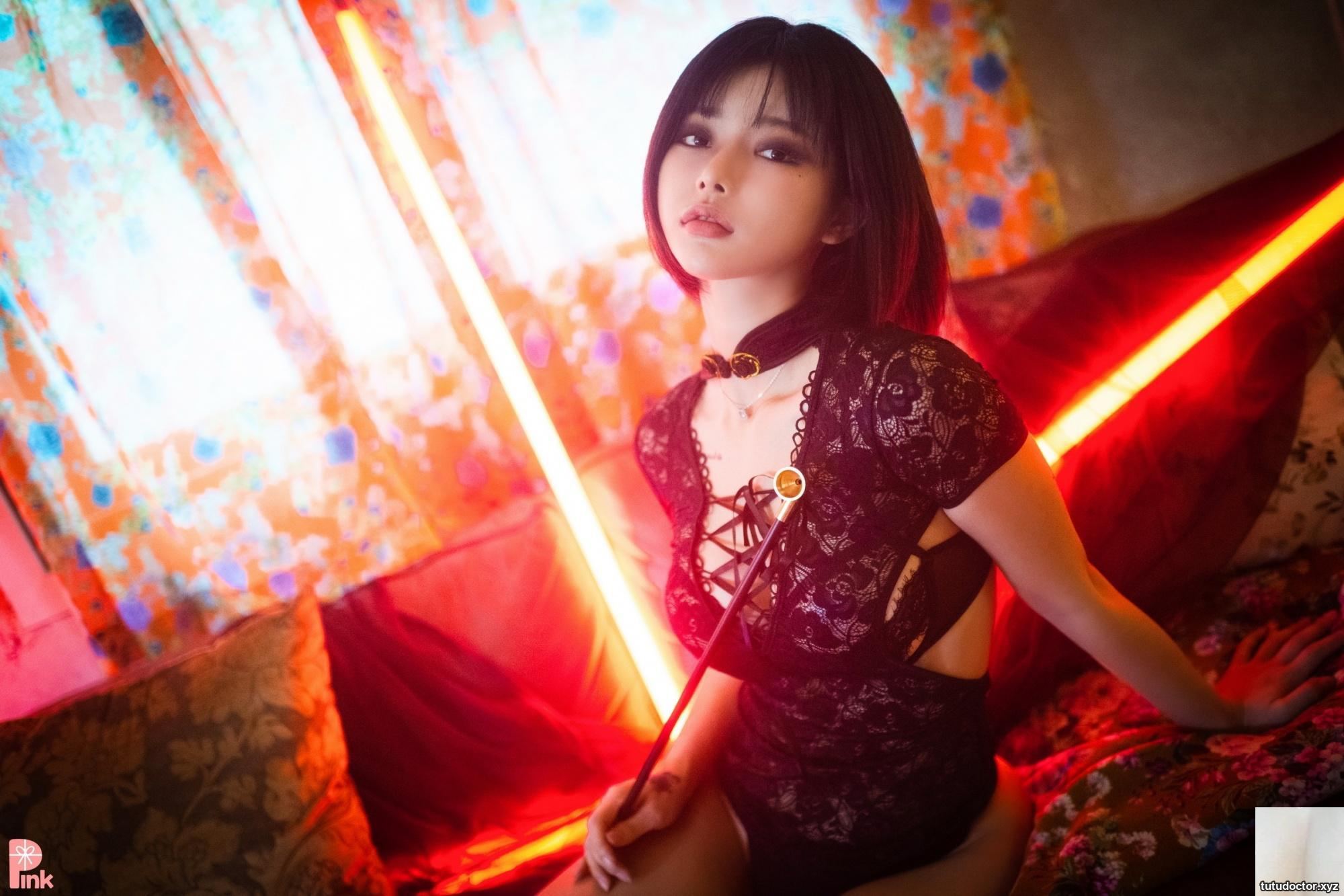 U.Hwa – Mood Black · photo 3 of 27