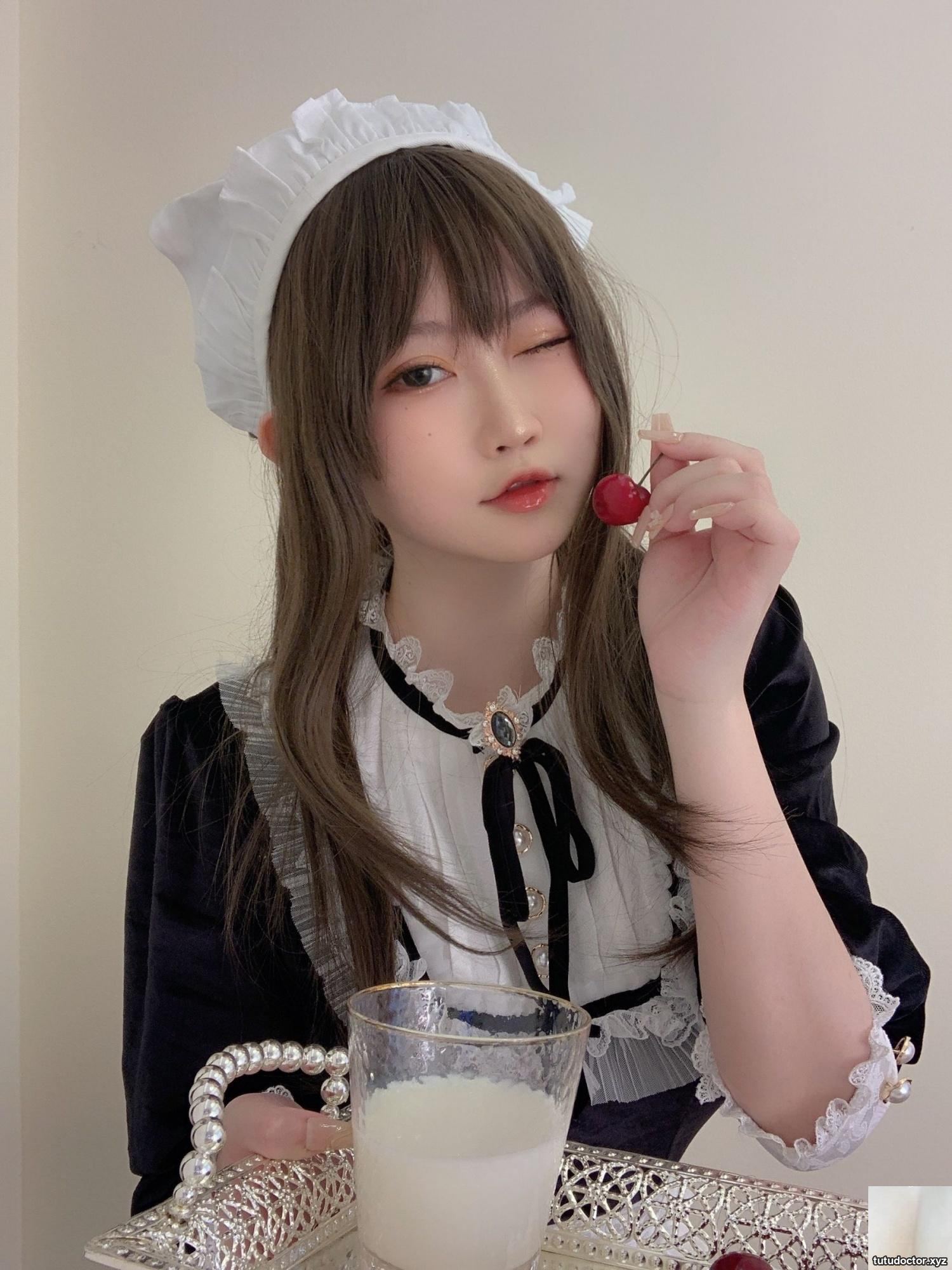 The peach girl is Yijiang Maid Curator VIP exclusive · photo 7 of 13