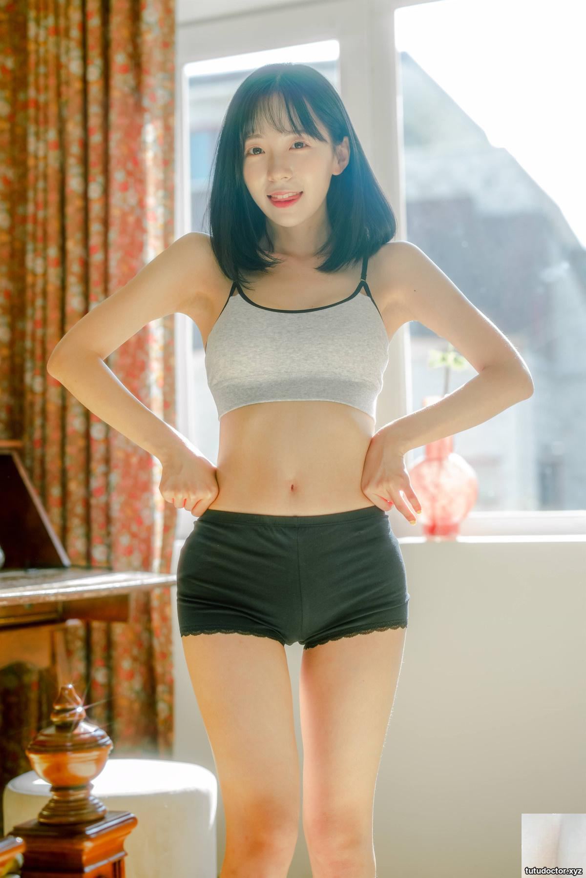 (Leesovely) The best appearance exudes powerful charm and I can’t concentrate (62P)