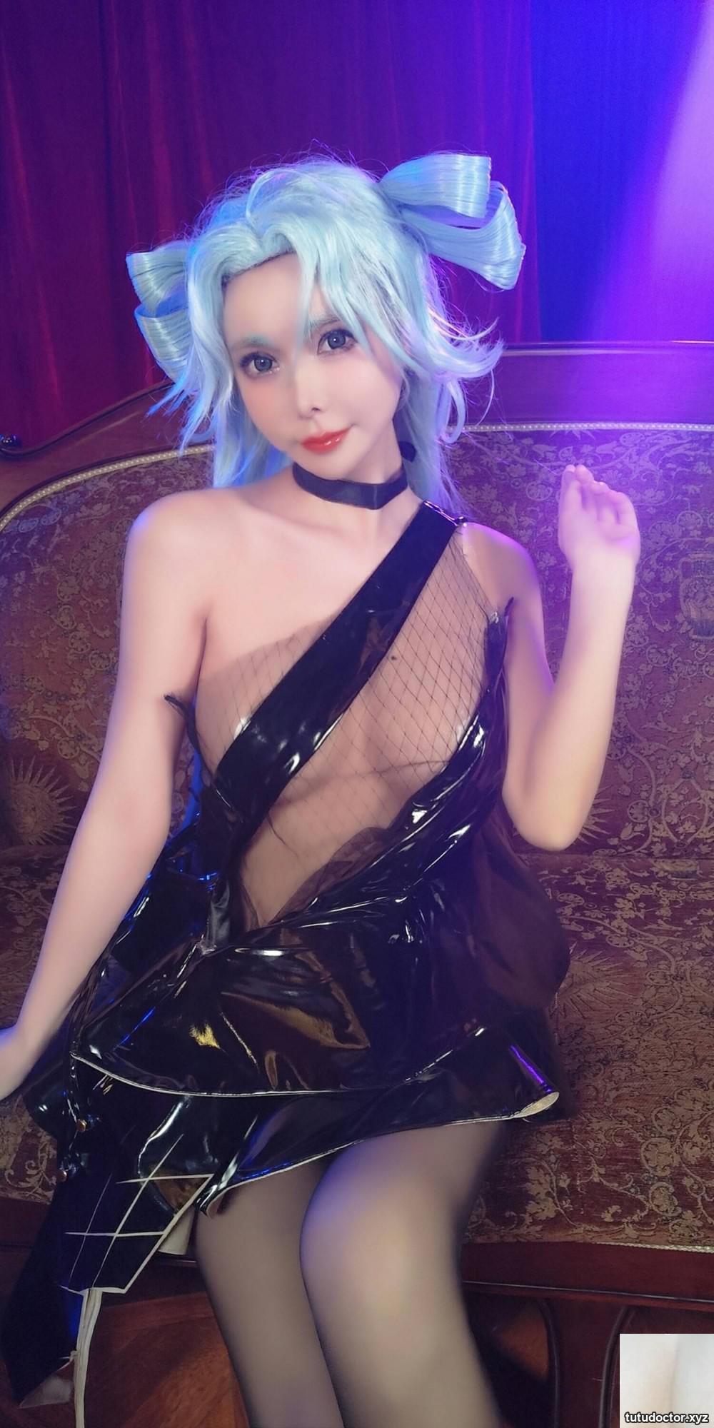 Welfare Girl Amazon Catfish Champagne Story VIP exclusive · photo 17 of 27