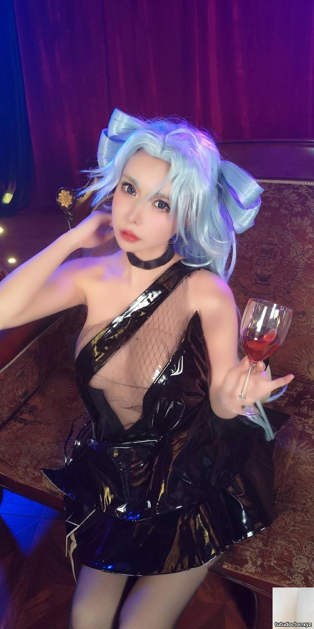 Welfare Girl Amazon Catfish Champagne Story VIP exclusive · photo 19 of 27