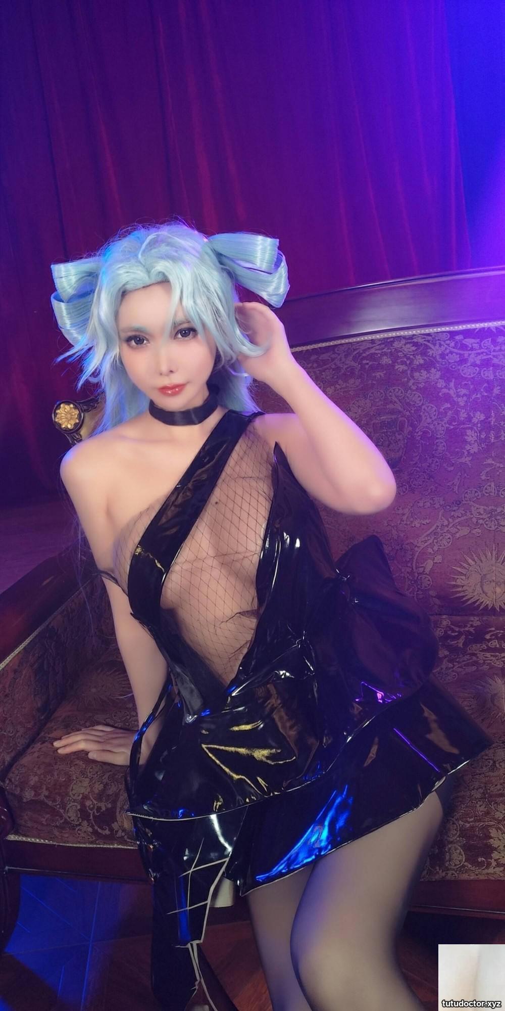Welfare Girl Amazon Catfish Champagne Story VIP exclusive · photo 20 of 27